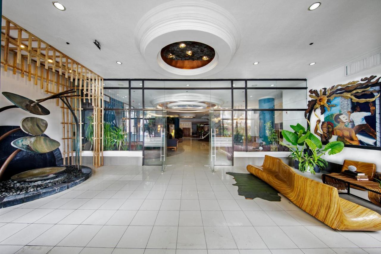 The Bellavista Hotel Lapu-Lapu City Exterior photo