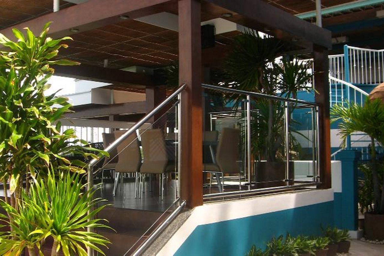 The Bellavista Hotel Lapu-Lapu City Exterior photo